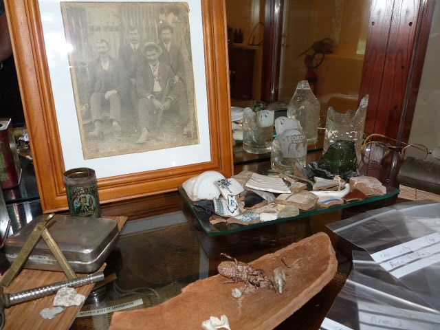 Display case in the Gully, Katoomba